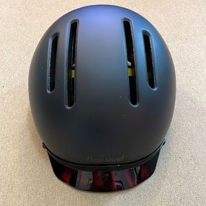 Thousand Chapter MIPS Helmet in medium